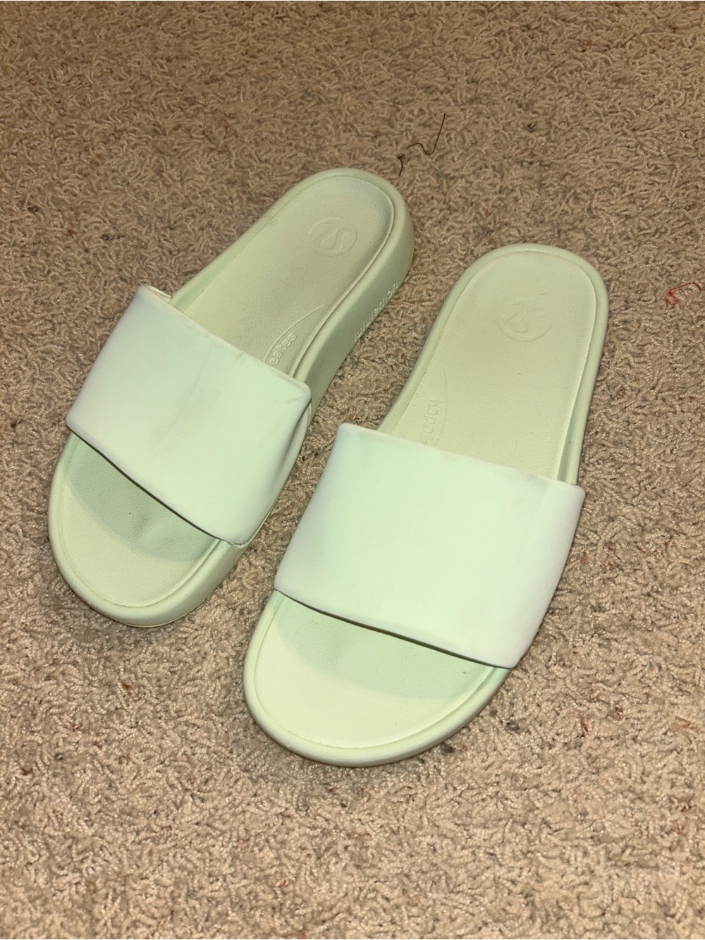 Lululemon Restfeel Slides